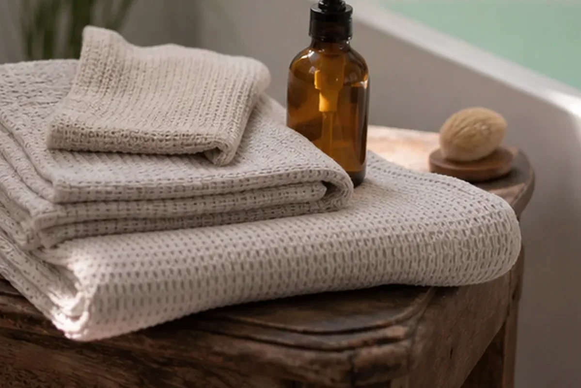Hochwertige Beauty-Inszenierung zu Auswahlkriterien für After-Shave-Pflege bei eingewachsenen Haaren