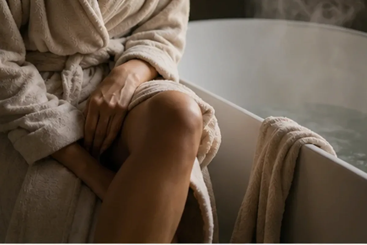 Authentische Beauty-Routine passend zum Thema Badezusatz für empfindliche Haut