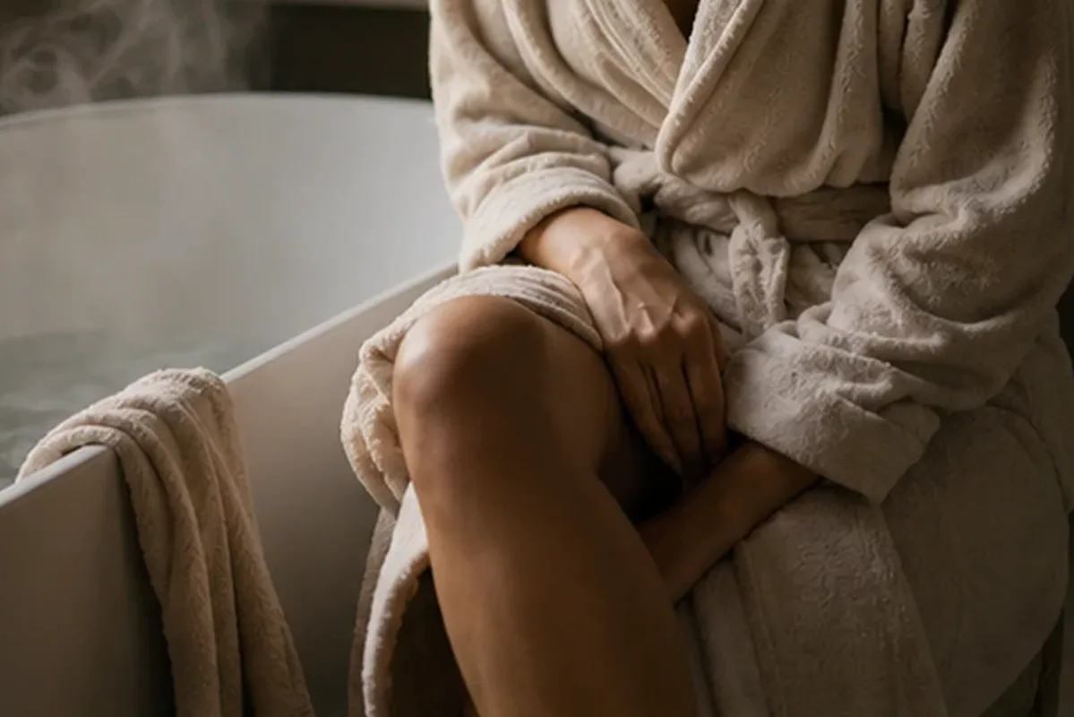 Authentischer Wohlfühlmoment passend zum Beauty-Thema Frischer Duft bei kaltem Wetter