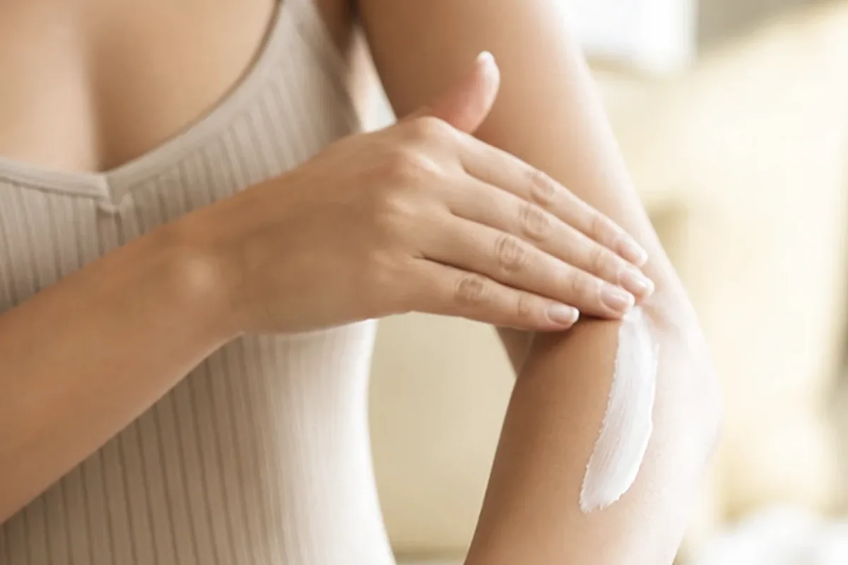 Redaktionelle Detailaufnahme zur Orientierung bei Bikinizonen-Trimmer für empfindliche Haut