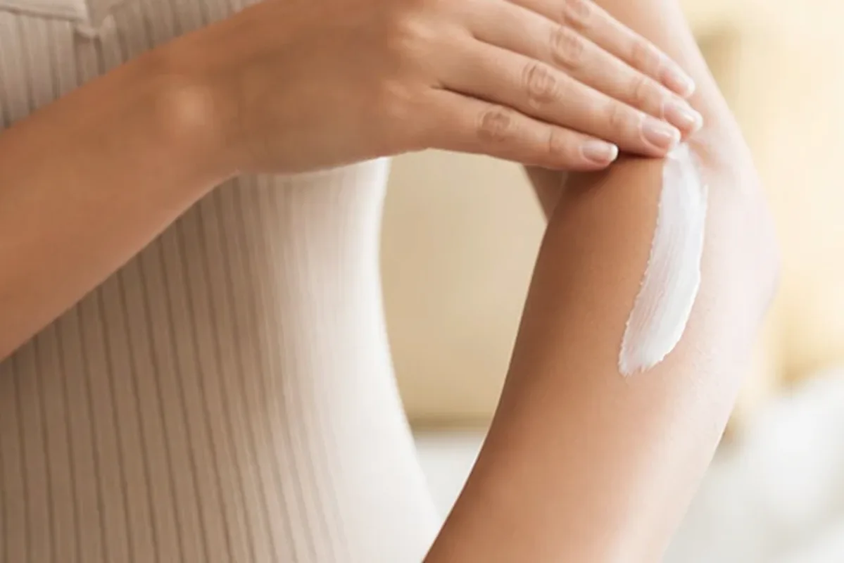 Hochwertige Beauty-Inszenierung zu Auswahlkriterien für Körperlotion für beanspruchte Hände