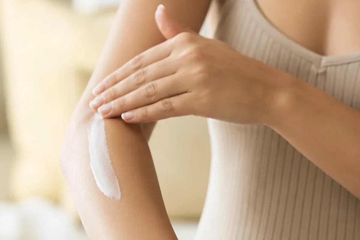 Redaktioneller Beauty-Moment zur Ausgangslage bei Duschgel bei Keratosis pilaris