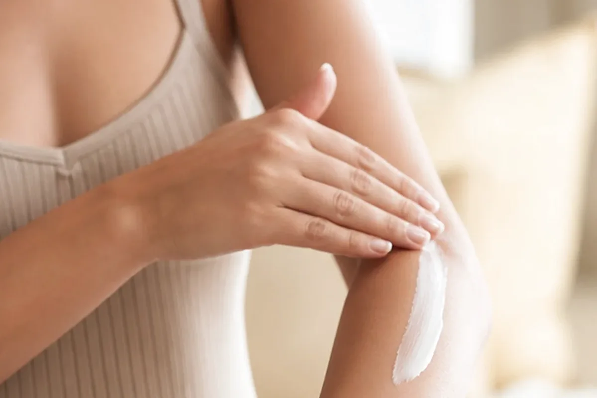 Hochwertige Beauty-Inszenierung zu Auswahlkriterien für After-Shave-Pflege für langanhaltende Glätte