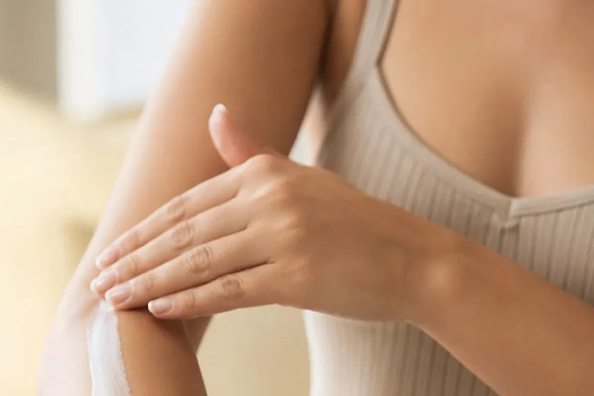Redaktioneller Beauty-Moment zur Ausgangslage bei Intimpflege für trockene Haut
