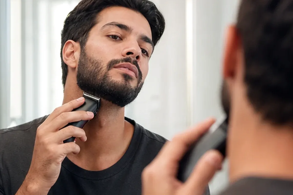 Redaktioneller Beauty-Moment zur Ausgangslage bei Nassrasierer bei eingewachsenen Haaren