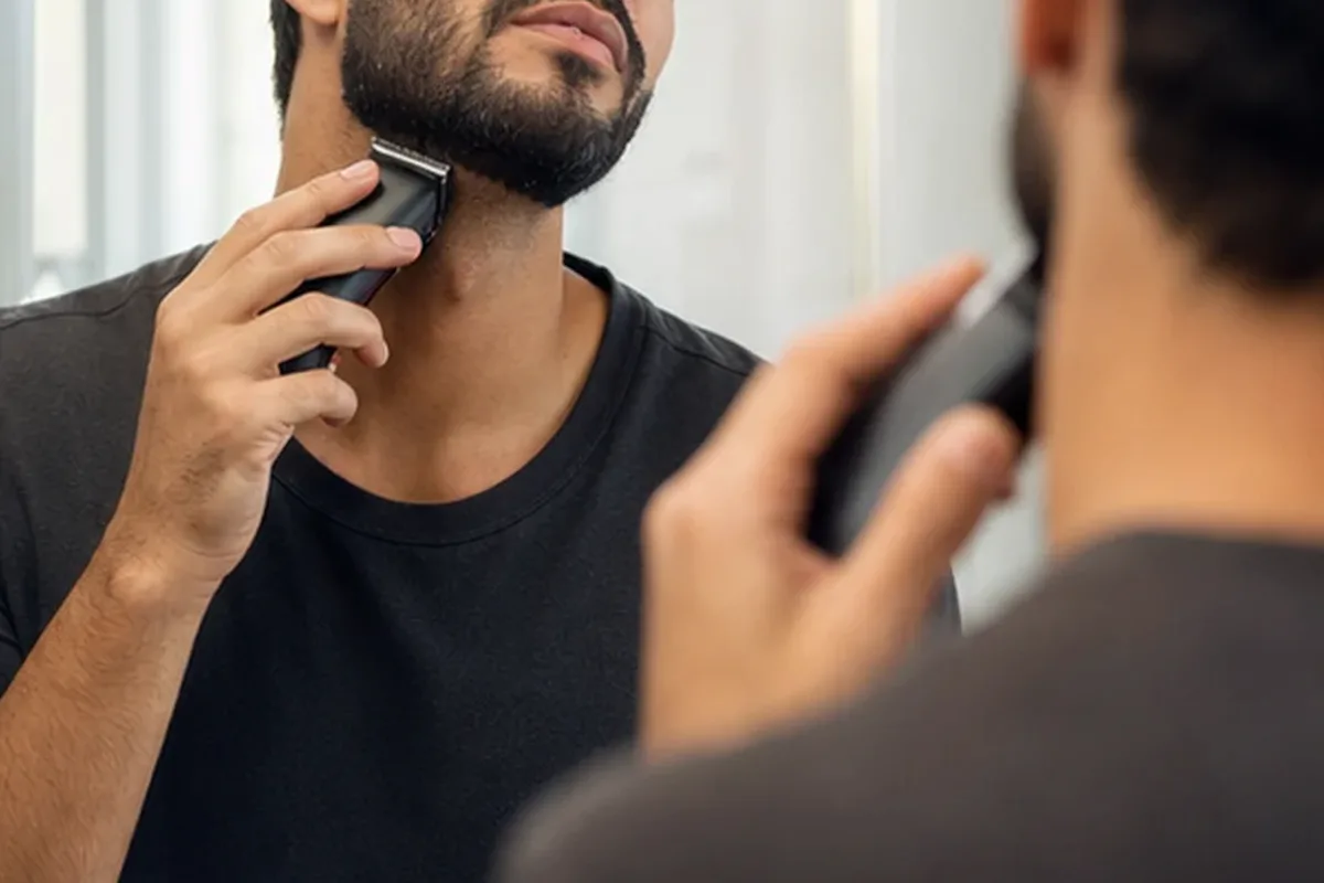 Hochwertige Beauty-Inszenierung zu Auswahlkriterien für Rasiergel für empfindliche Haut