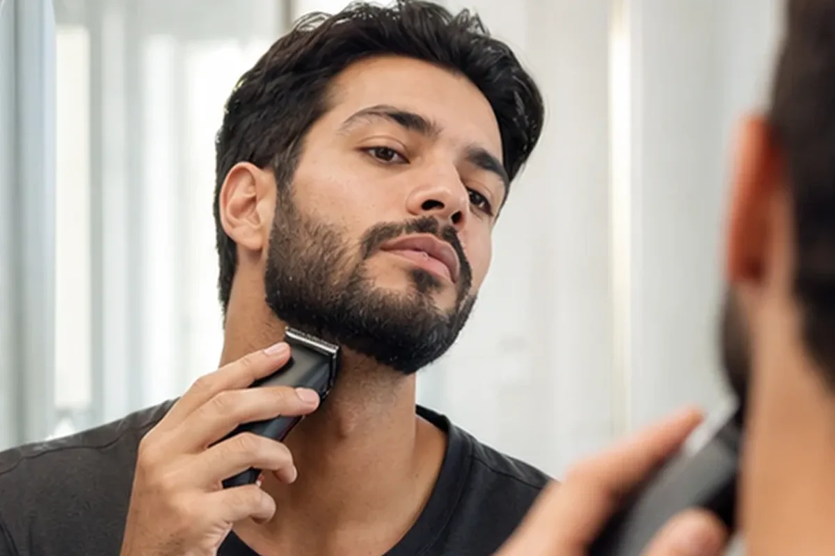 Redaktionelle Detailaufnahme zur Orientierung bei Sugaring-Paste für feine Haare