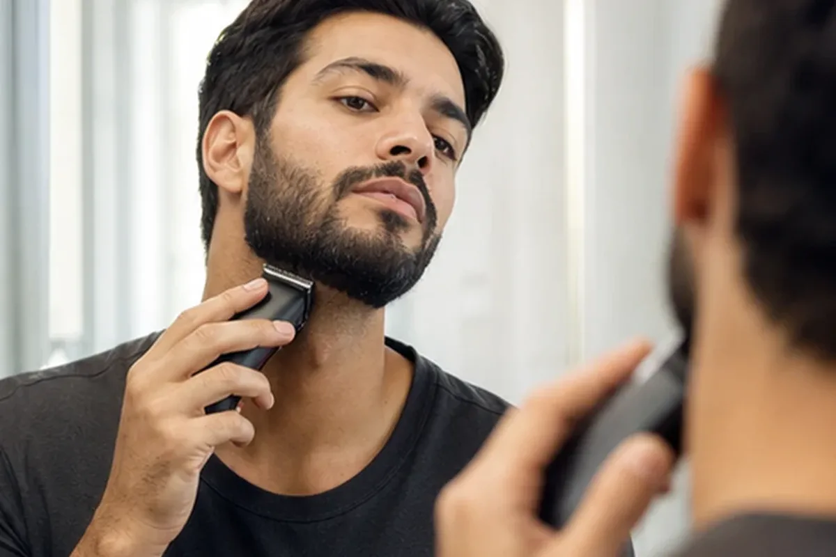 Authentischer Wohlfühlmoment passend zum Beauty-Thema Nassrasierer für feine Haare
