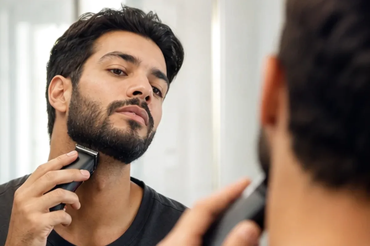 Authentische Beauty-Routine passend zum Thema After-Shave-Pflege bei eingewachsenen Haaren