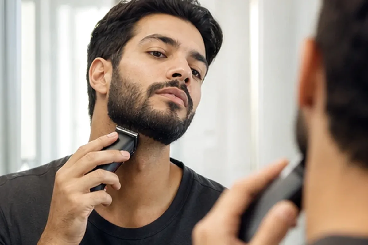 Authentischer Wohlfühlmoment passend zum Beauty-Thema Enthaarungscreme bei eingewachsenen Haaren