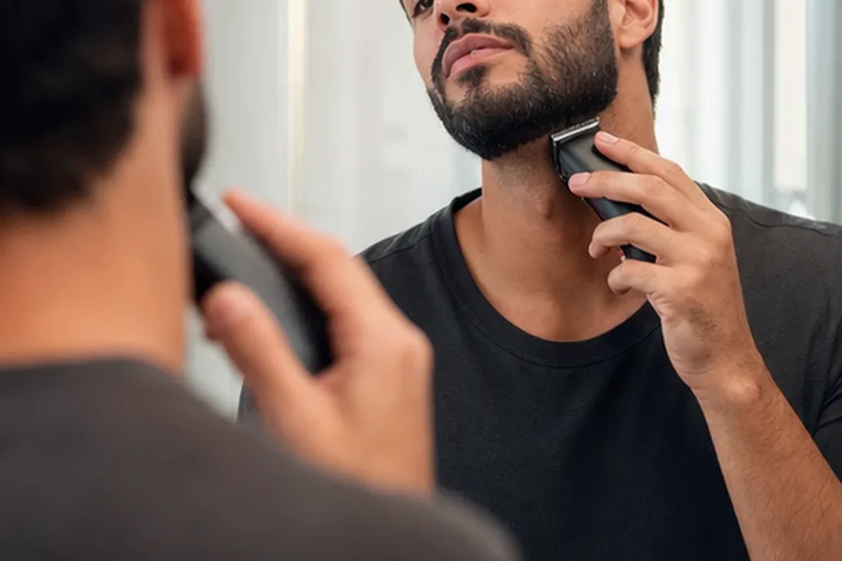 Authentischer Wohlfühlmoment passend zum Beauty-Thema IPL-Gerät für dunkle Haare