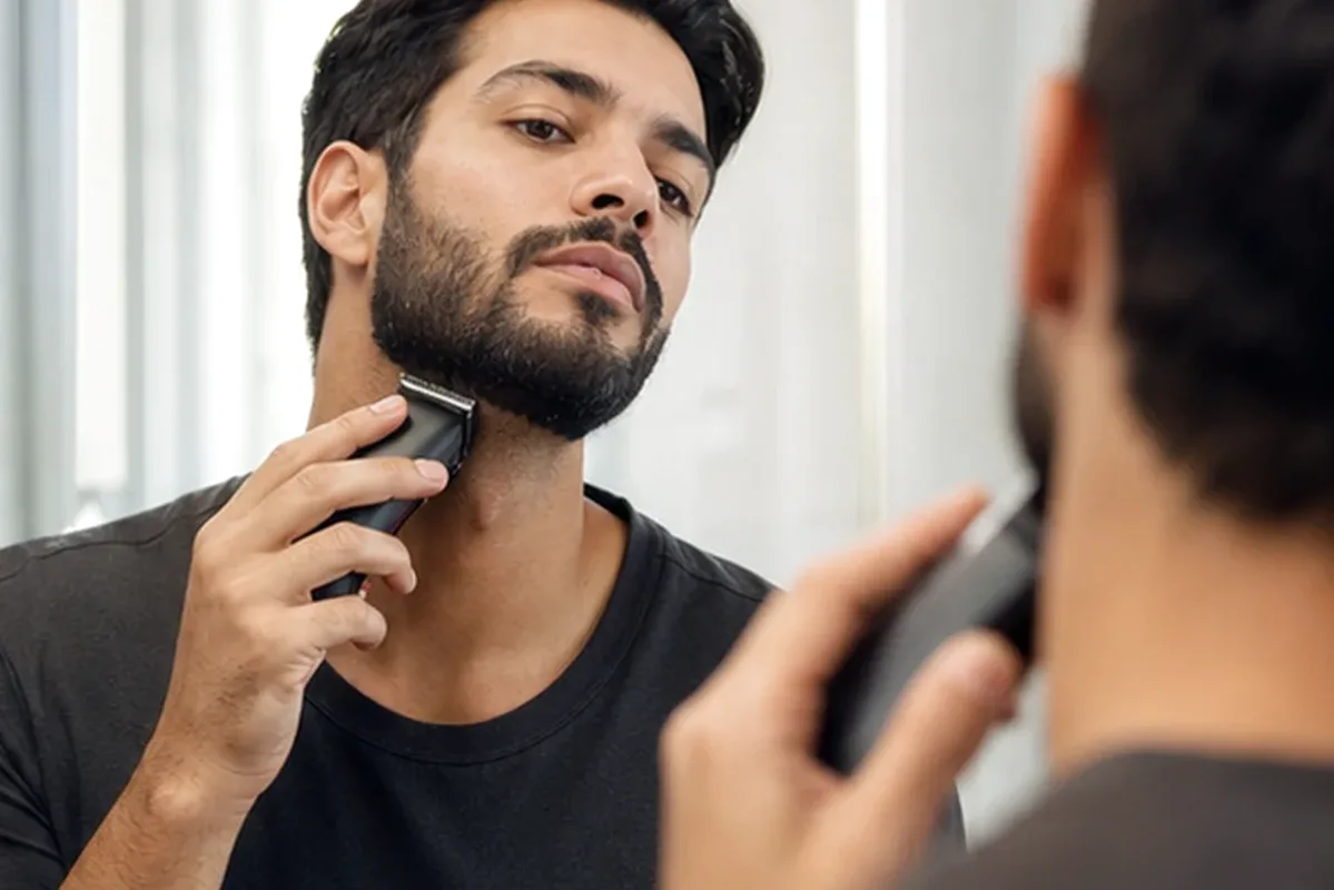 Authentische Beauty-Routine passend zum Thema Rasieröl für die Bikinizone