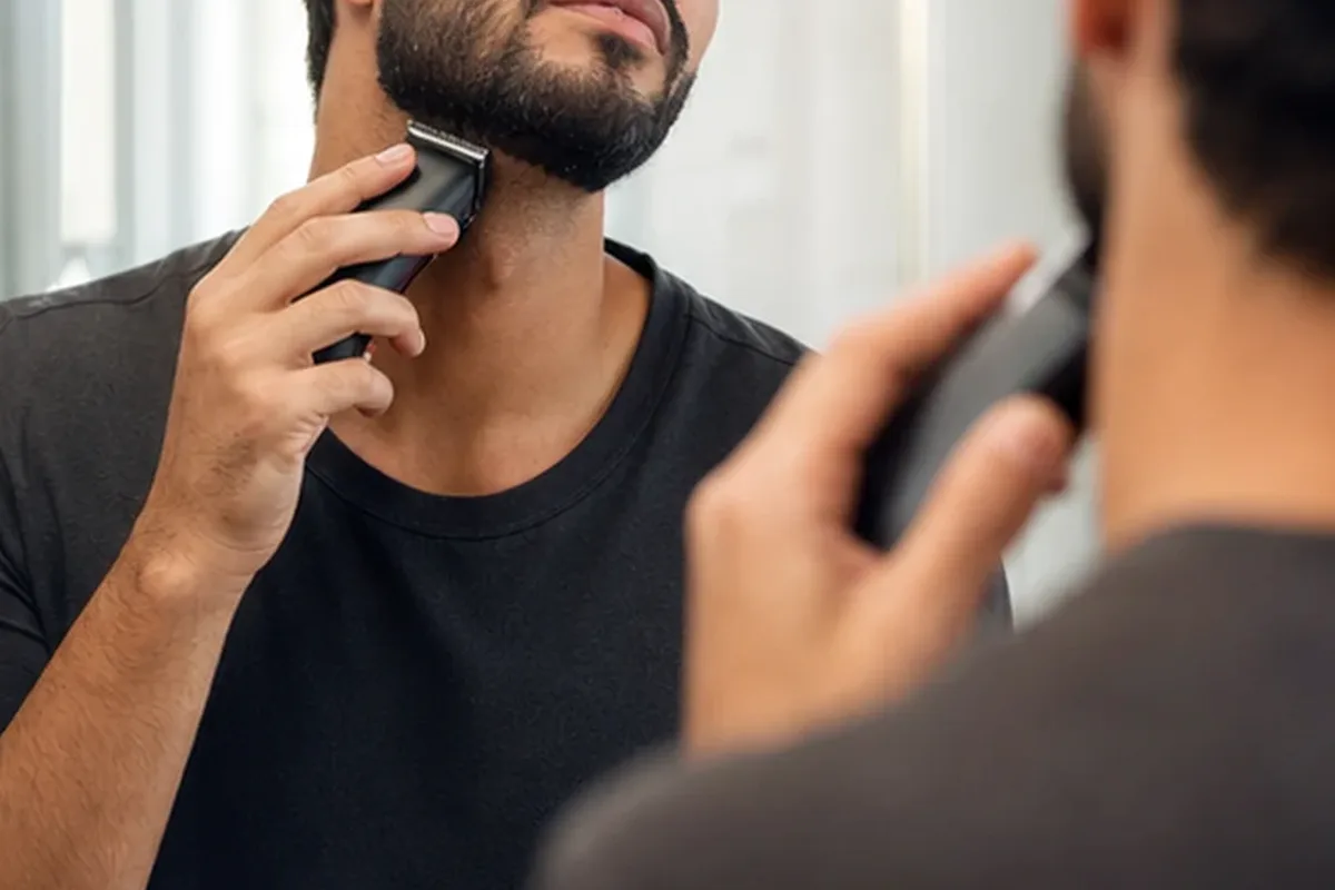 Redaktioneller Beauty-Moment zur Ausgangslage bei Rasieröl bei eingewachsenen Haaren