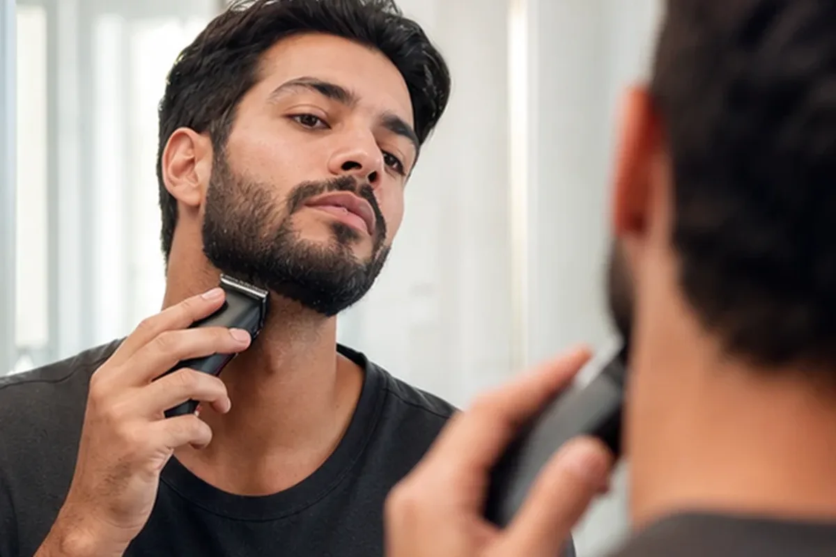 Authentische Beauty-Routine passend zum Thema Gesichtsrasierer für feine Haare
