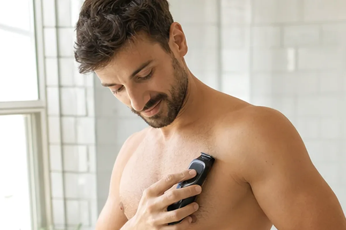 Authentische Beauty-Routine passend zum Thema Rasierhobel für dunkle Haare
