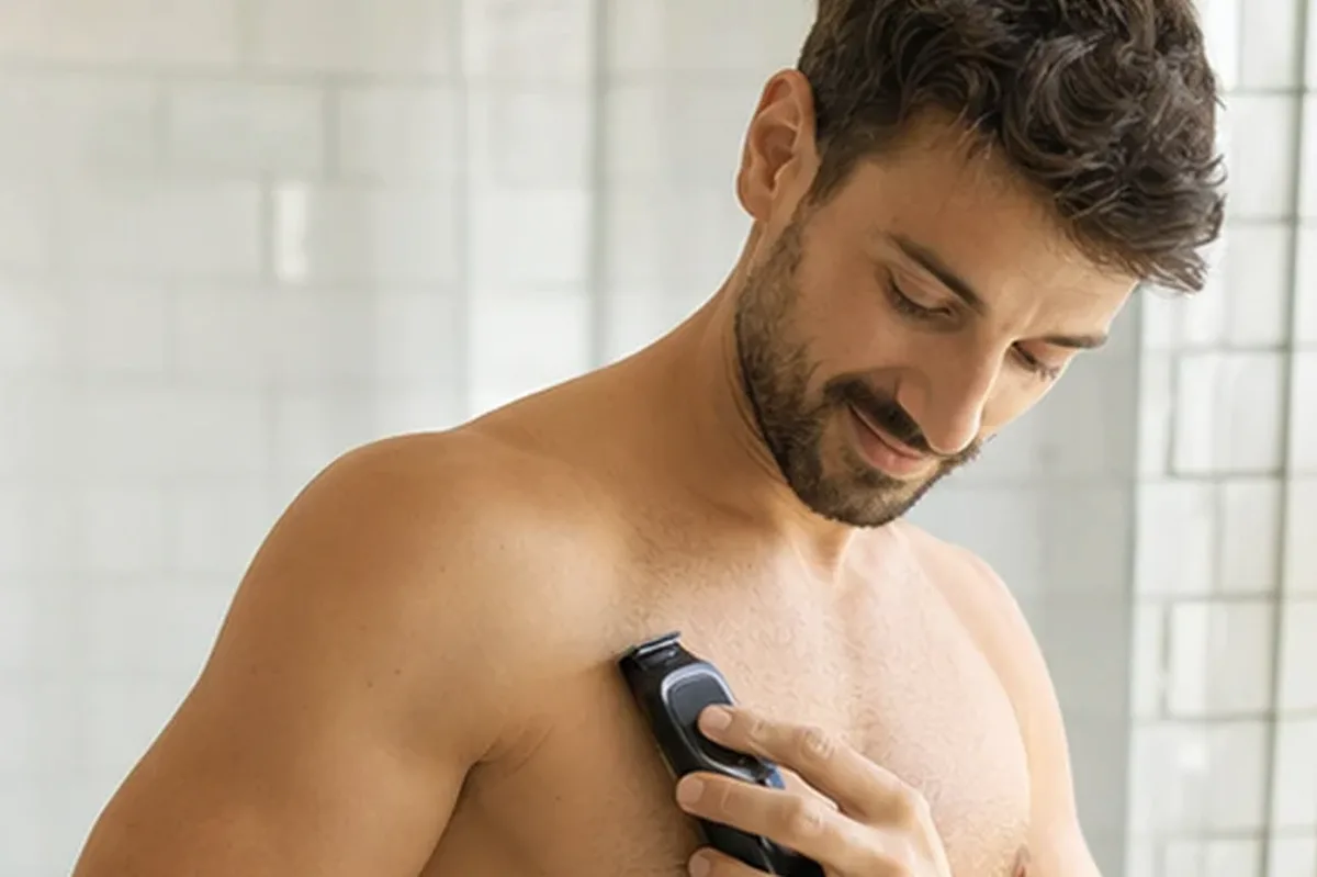 Authentische Beauty-Routine passend zum Thema Rasierhobel bei eingewachsenen Haaren