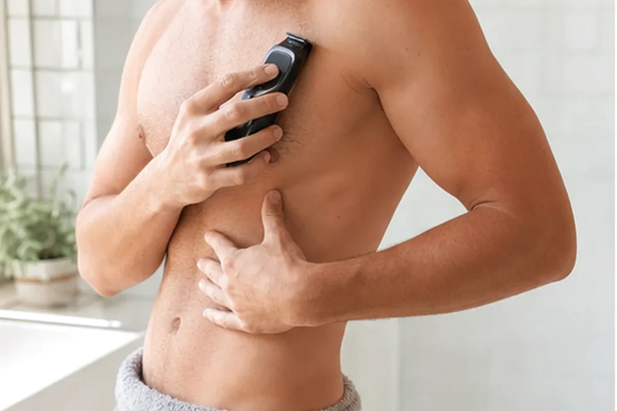 Hochwertige Beauty-Inszenierung zu Auswahlkriterien für Body-Trimmer für empfindliche Haut