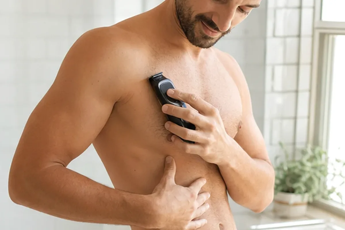 Authentischer Wohlfühlmoment passend zum Beauty-Thema After-Shave-Pflege für empfindliche Haut