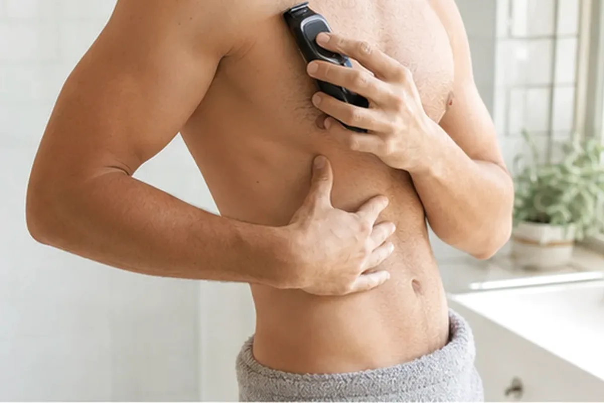 Redaktioneller Beauty-Moment zur Ausgangslage bei Bikinizonen-Trimmer für empfindliche Haut