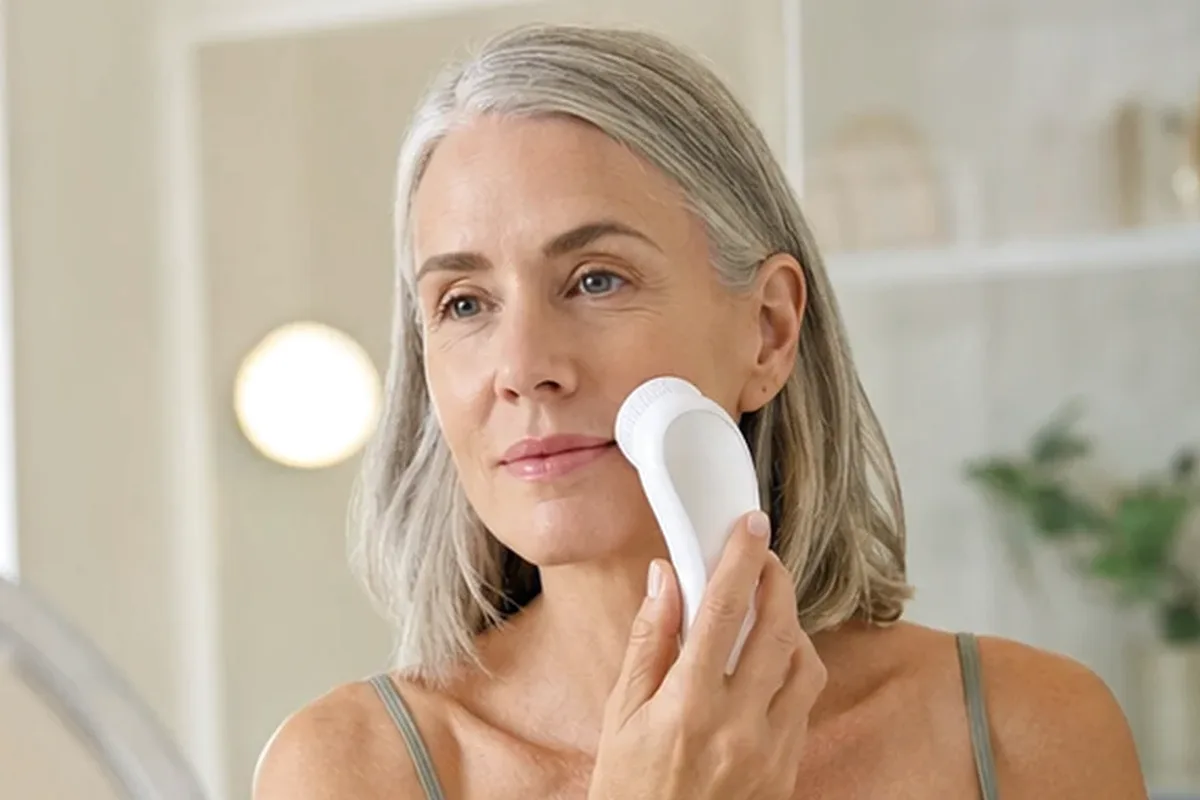 Redaktioneller Beauty-Moment zur Ausgangslage bei LED-Gesichtsmaske bei kleinem Budget