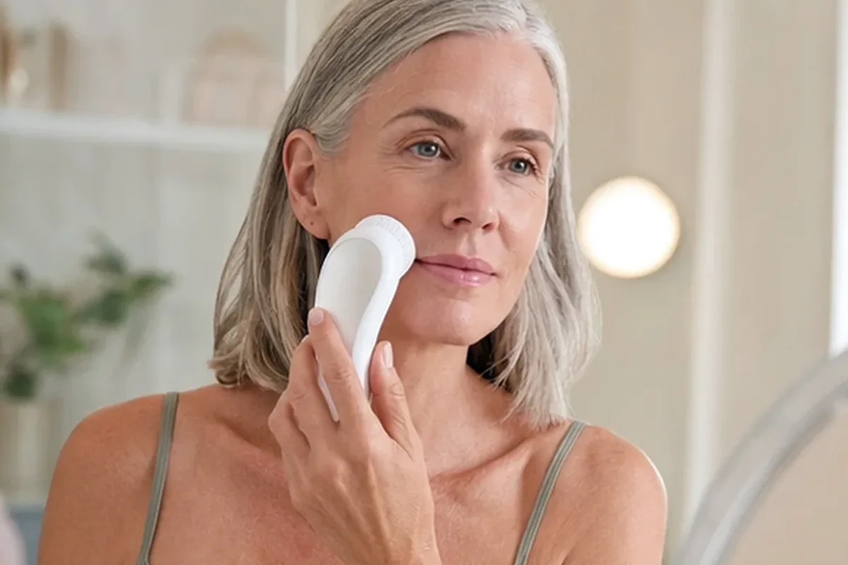 Redaktioneller Beauty-Moment zur Ausgangslage bei Kosmetikspiegel für Anfänger
