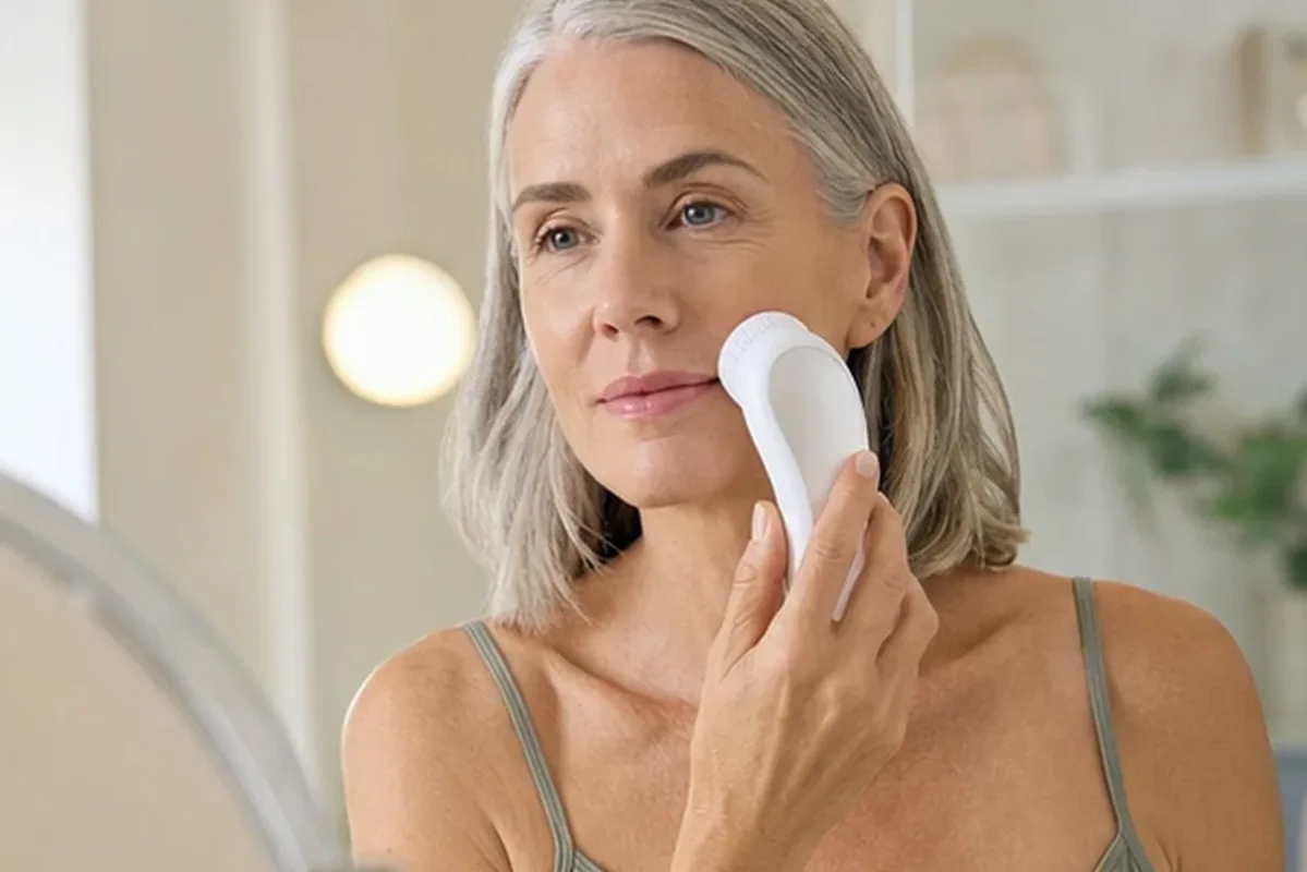 Authentische Beauty-Routine passend zum Thema Gesichtssauna bei wenig Zeit