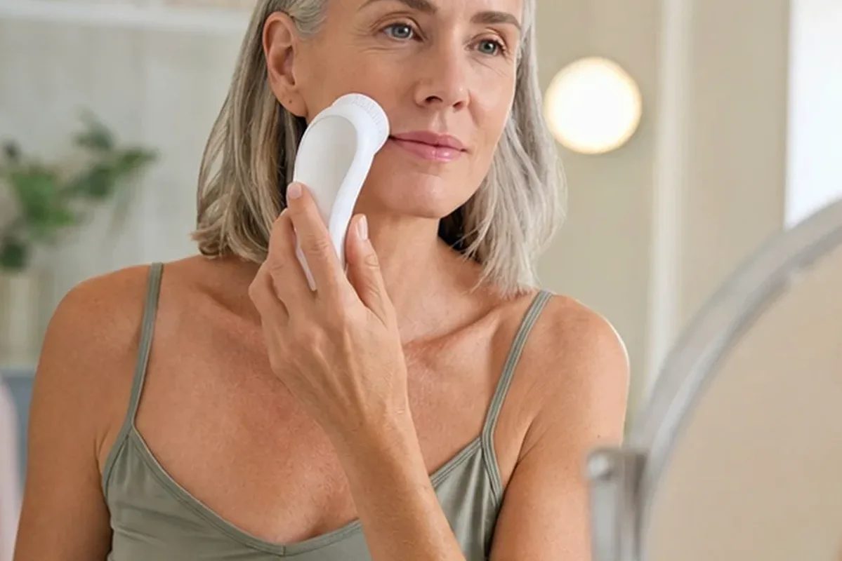 Hochwertige Beauty-Inszenierung zu Auswahlkriterien für Maniküre-Set für Anfänger