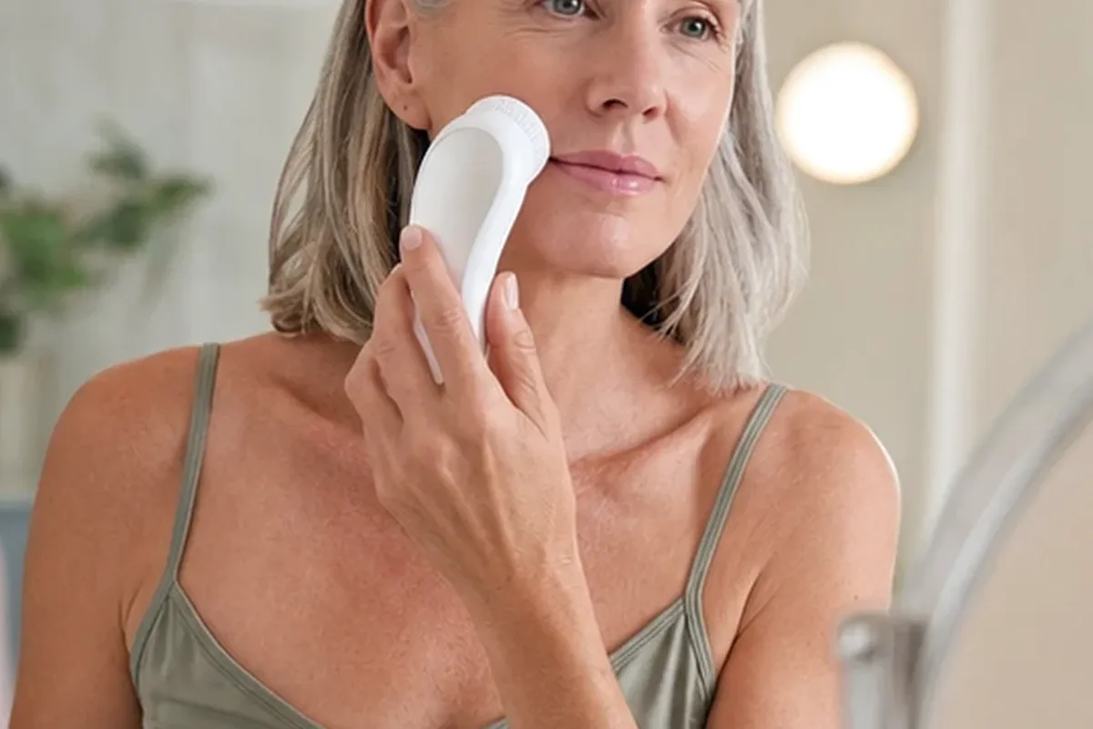 Hochwertige Beauty-Inszenierung zu Auswahlkriterien für Gesichtssauna für Anfänger