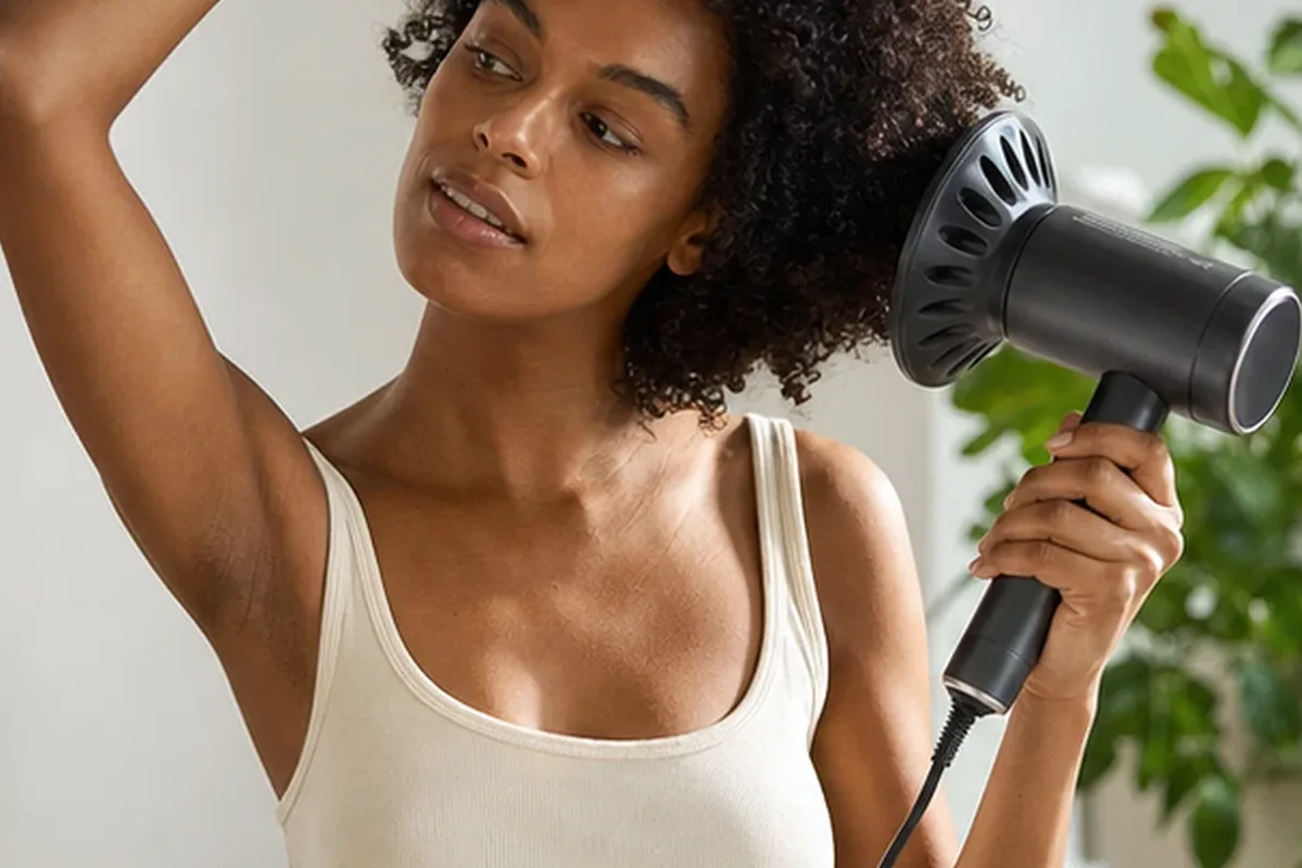 Redaktioneller Beauty-Moment zur Ausgangslage bei Munddusche bei kleinem Budget