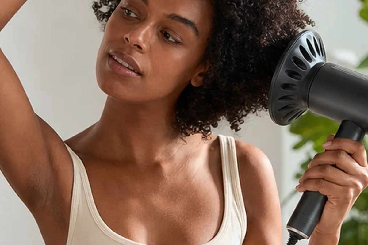 Authentischer Wohlfühlmoment passend zum Beauty-Thema Körperanalysewaage mit Premium-Anspruch