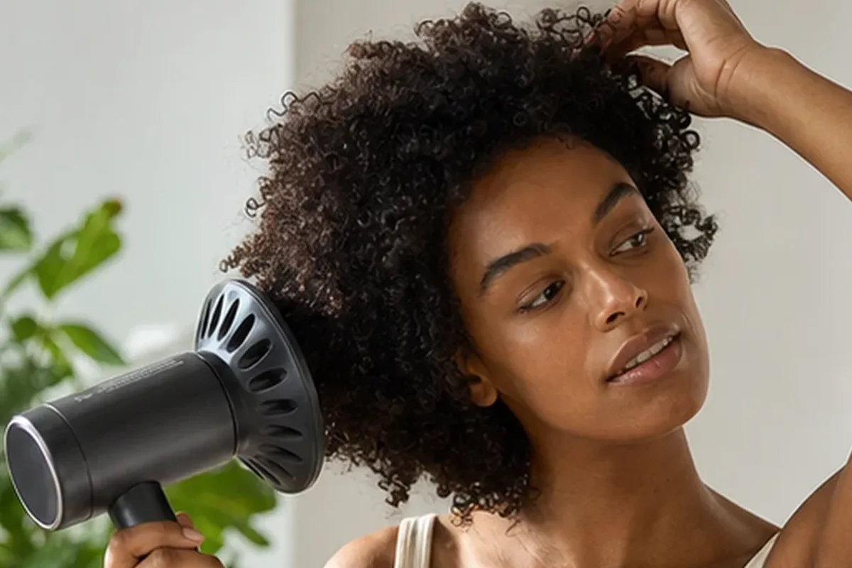 Authentischer Wohlfühlmoment passend zum Beauty-Thema Beauty-Geräte