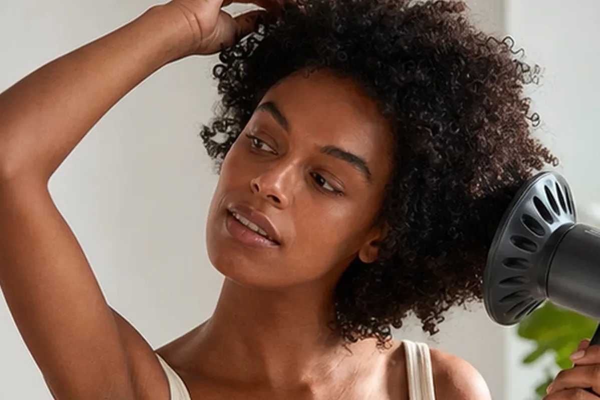 Authentische Beauty-Routine passend zum Thema Mikrostrom-Gerät für Anfänger