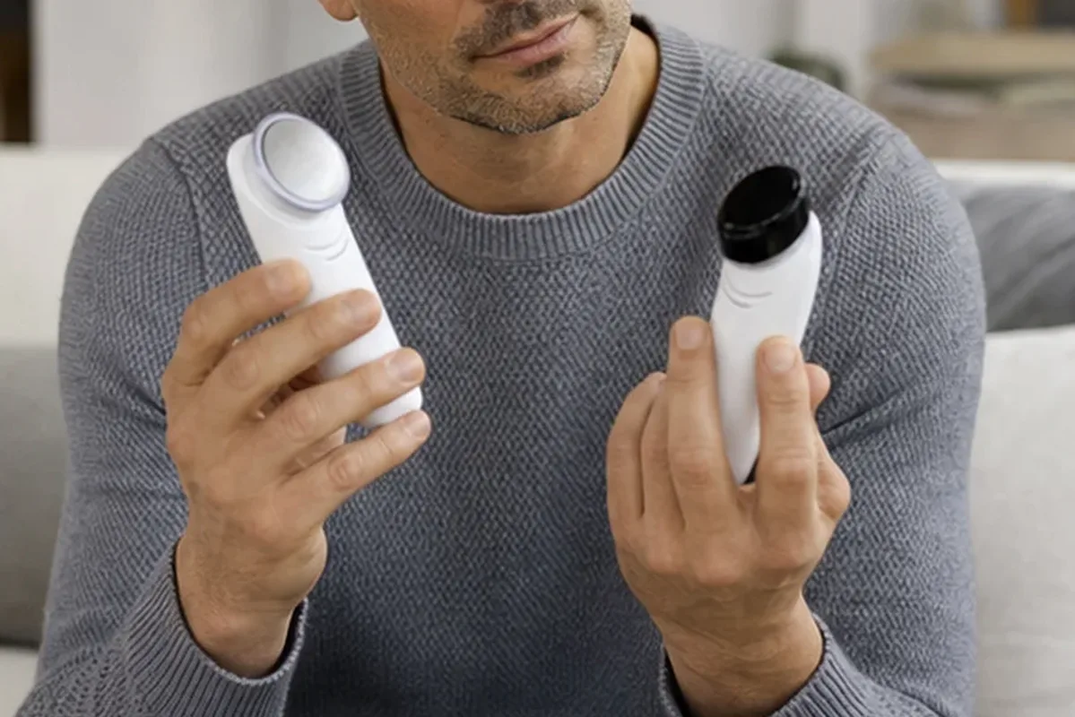 Redaktioneller Beauty-Moment zur Ausgangslage bei Ionen-Haartrockner für lockiges Haar