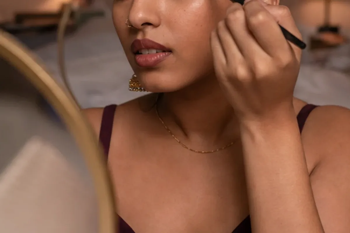 Redaktioneller Beauty-Moment zur Ausgangslage bei Mascara für einen natürlichen Look