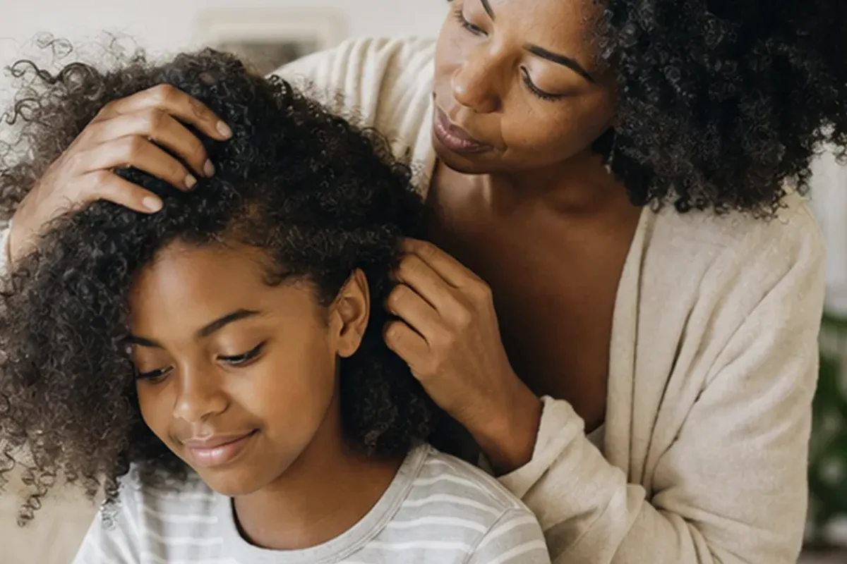 Redaktioneller Beauty-Moment zur Ausgangslage bei Mildes Shampoo für feines Haar