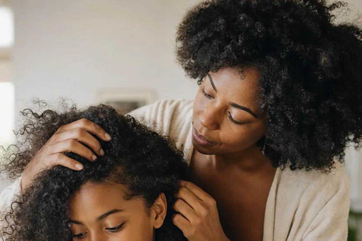 Redaktionelle Detailaufnahme zur Orientierung bei Lockencreme für lockiges Haar