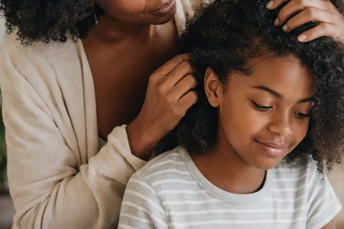 Authentische Beauty-Routine passend zum Thema Conditioner für feines Haar