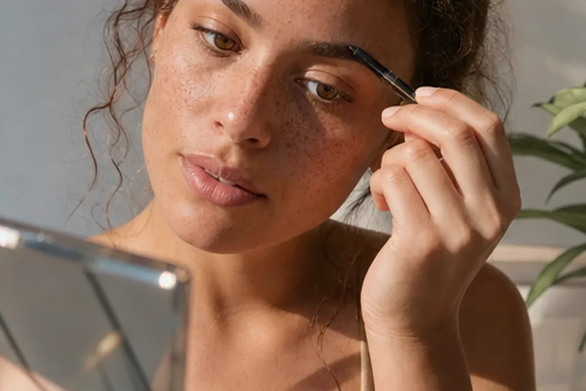 Authentische Beauty-Routine passend zum Thema Rouge für trockene Haut