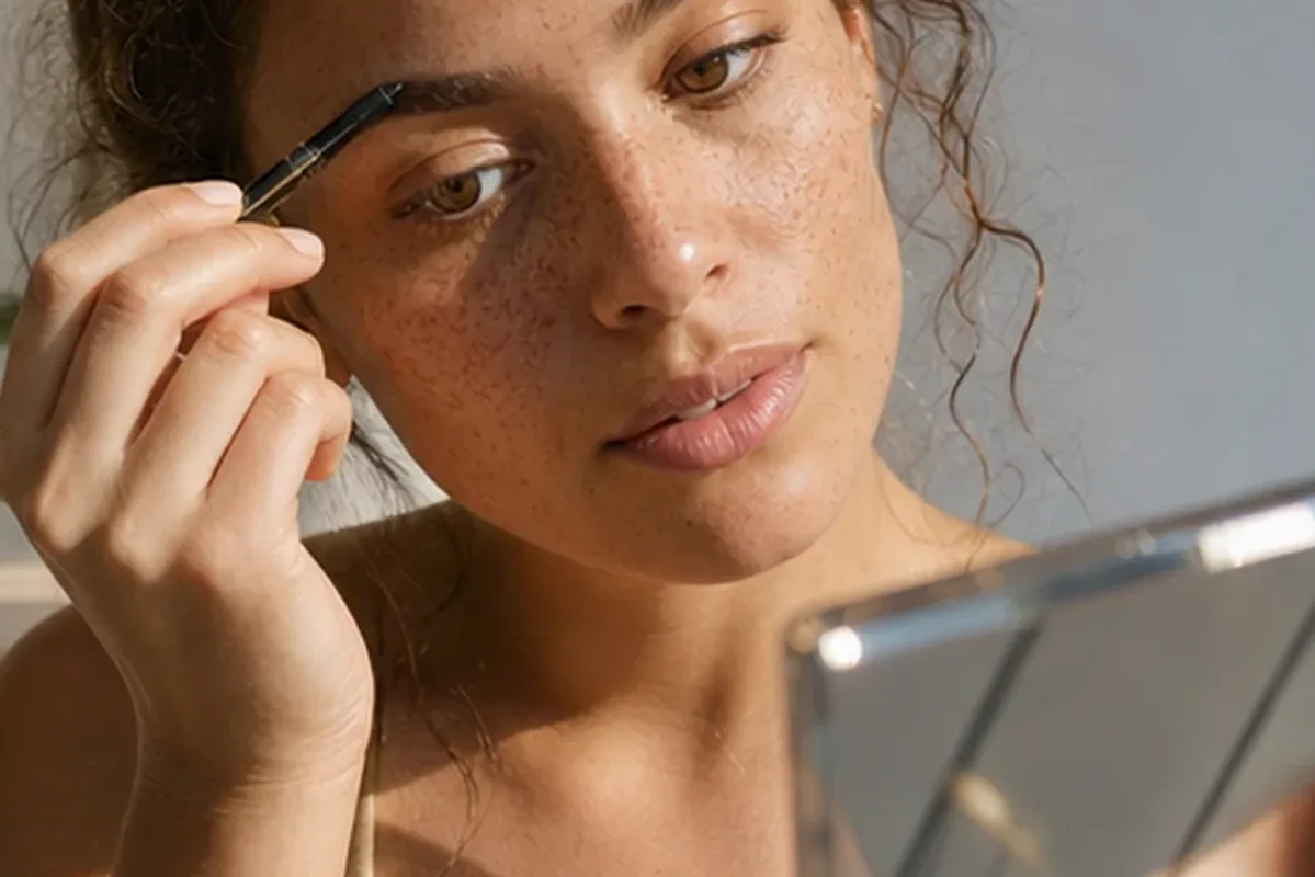 Hochwertige Beauty-Inszenierung zu Auswahlkriterien für Lippenstift für reife Haut