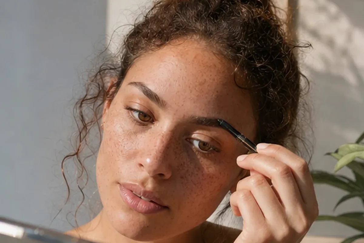 Redaktioneller Beauty-Moment zur Ausgangslage bei Setting Spray bei Rötungen