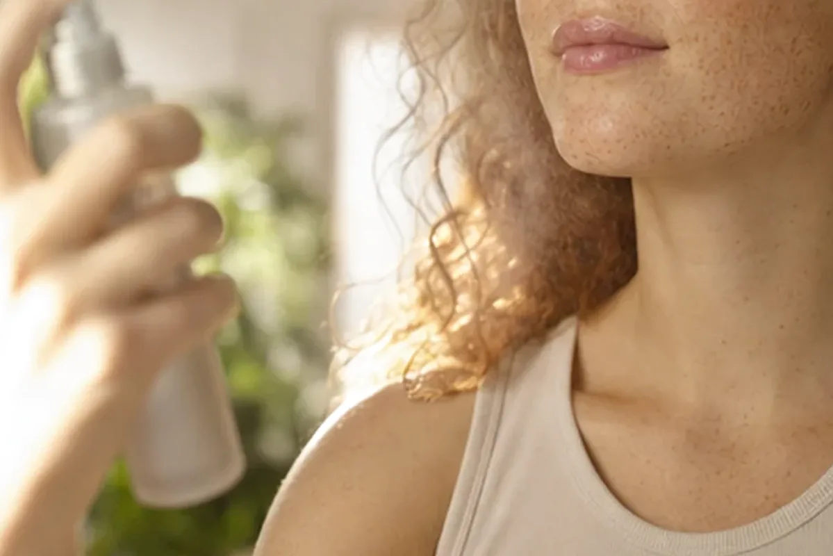 Redaktioneller Beauty-Moment zur Ausgangslage bei Niacinamid-Serum für Mischhaut