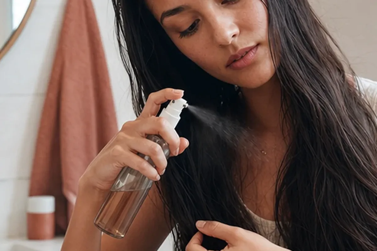 Authentische Beauty-Routine passend zum Thema Mildes Shampoo für lockiges Haar