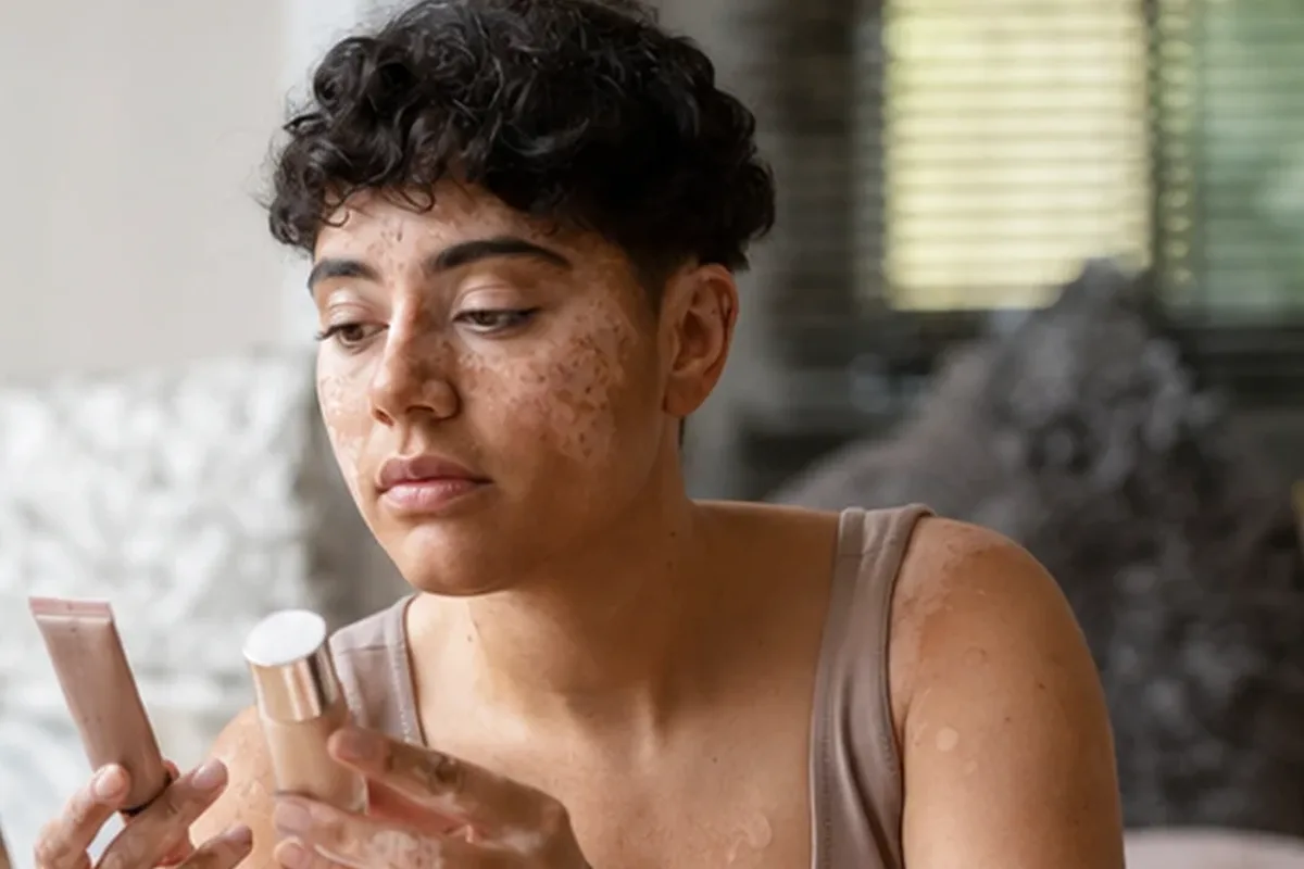 Redaktioneller Beauty-Moment zur Ausgangslage bei Eyeliner für empfindliche Haut
