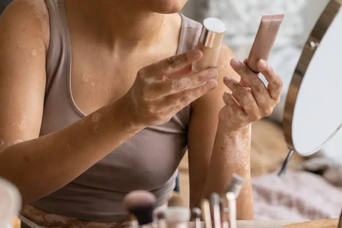 Authentische Beauty-Routine passend zum Thema Mascara für reife Haut