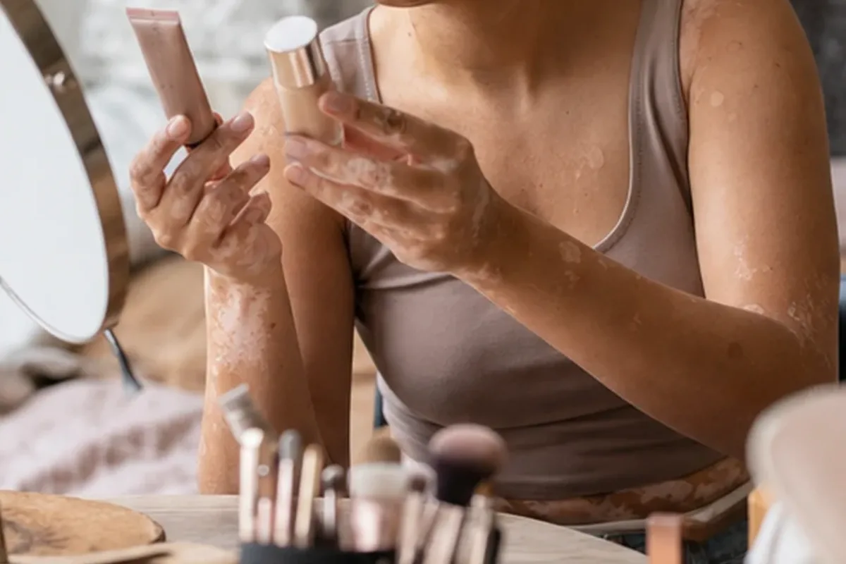 Redaktioneller Beauty-Moment zur Ausgangslage bei Bronzer für ölige Haut
