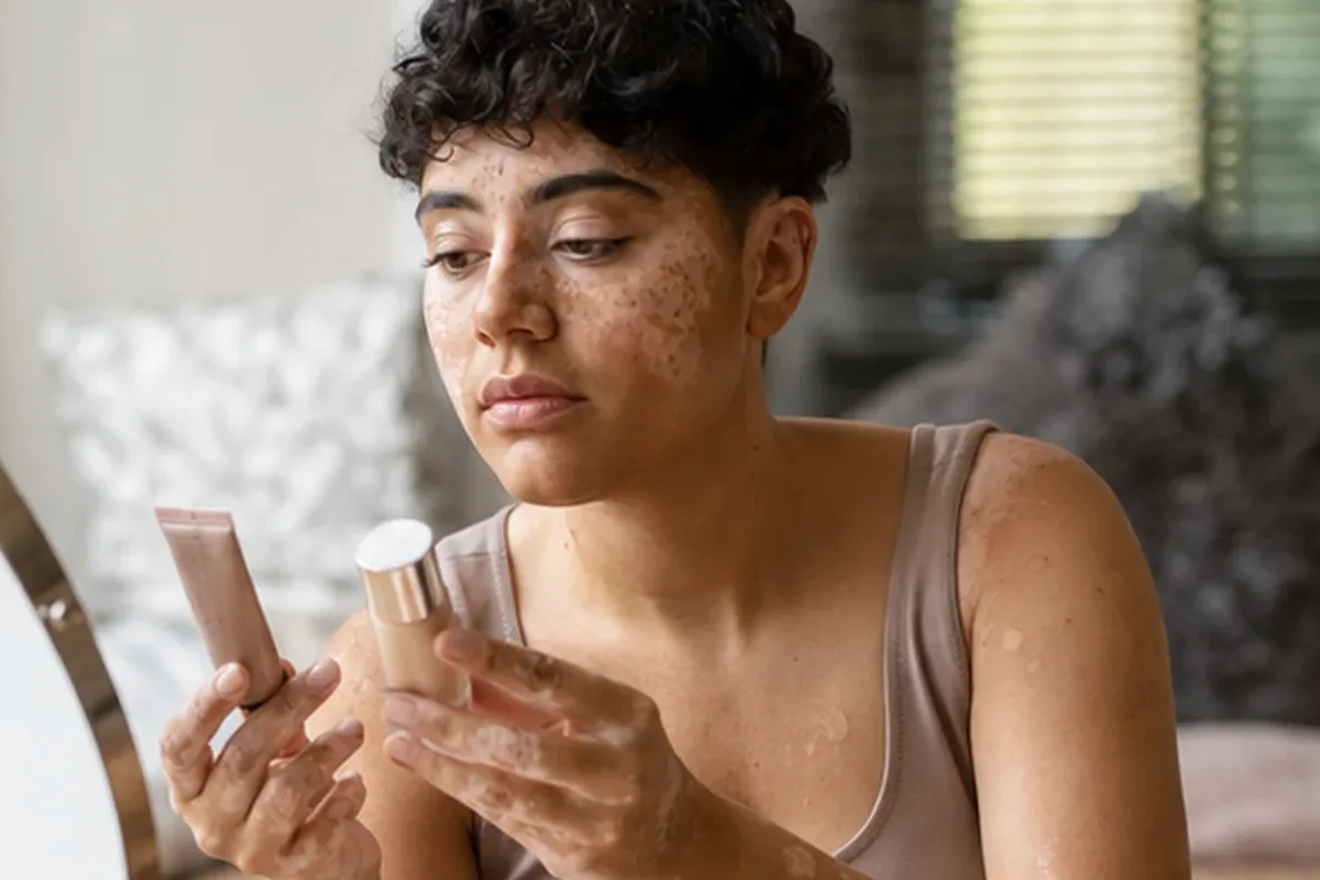 Authentischer Wohlfühlmoment passend zum Beauty-Thema Skin Tint für empfindliche Haut
