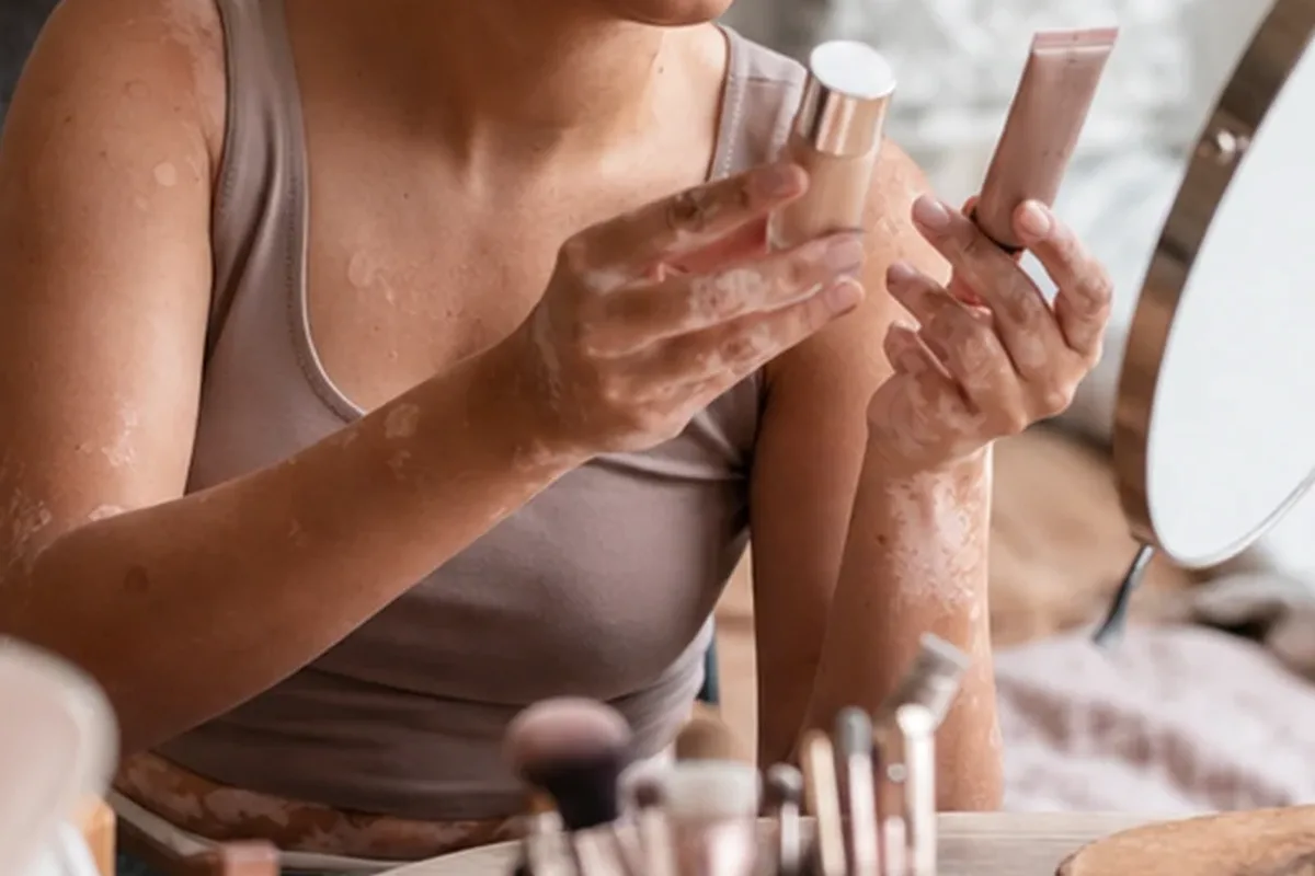 Authentische Beauty-Routine passend zum Thema Puder bei großen Poren