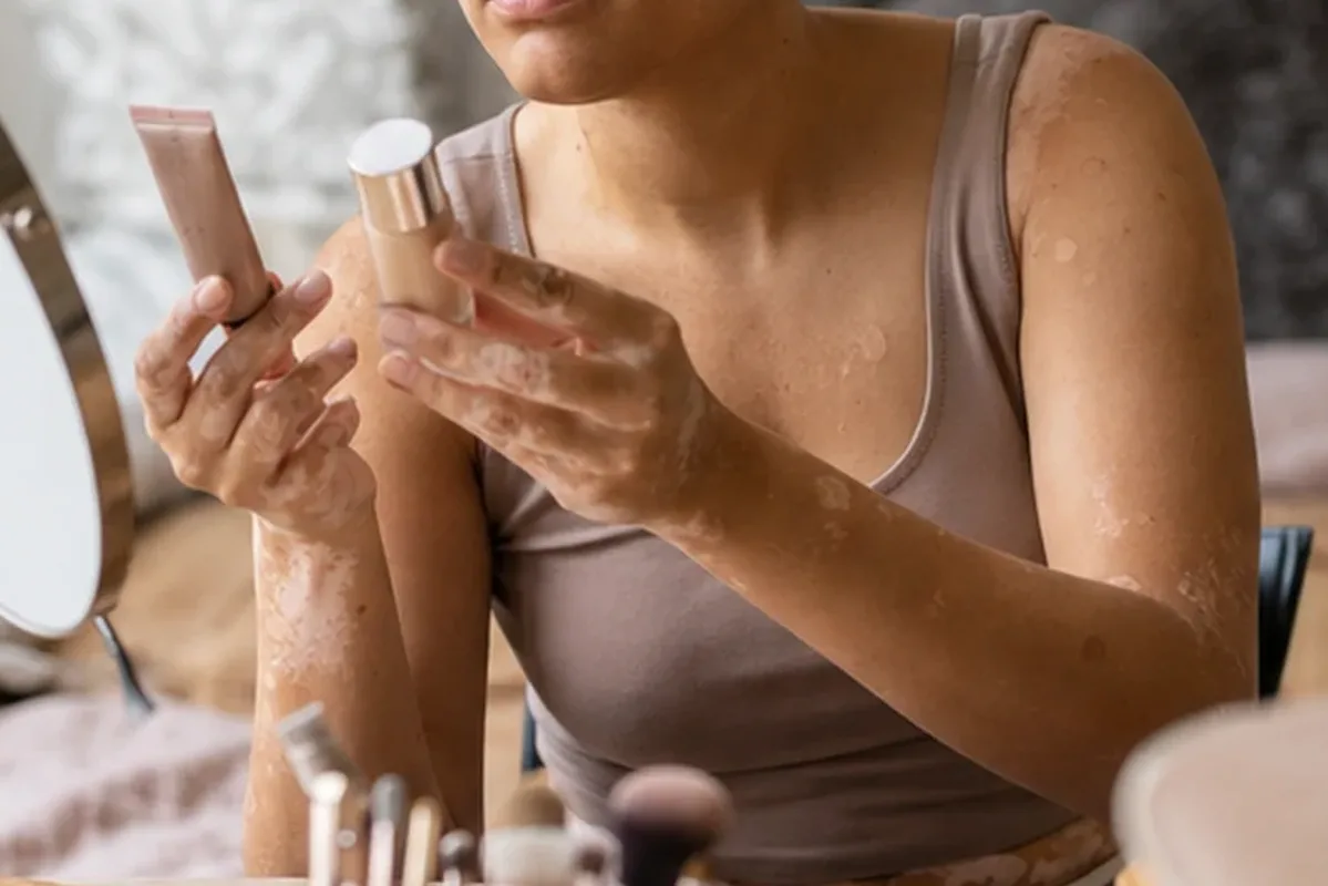 Redaktioneller Beauty-Moment zur Ausgangslage bei Bronzer für ölige Haut