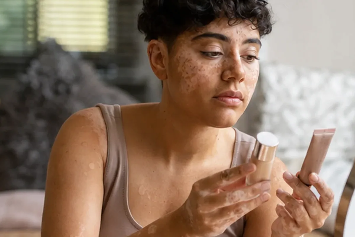 Authentische Beauty-Routine passend zum Thema Eyeliner für langen Halt