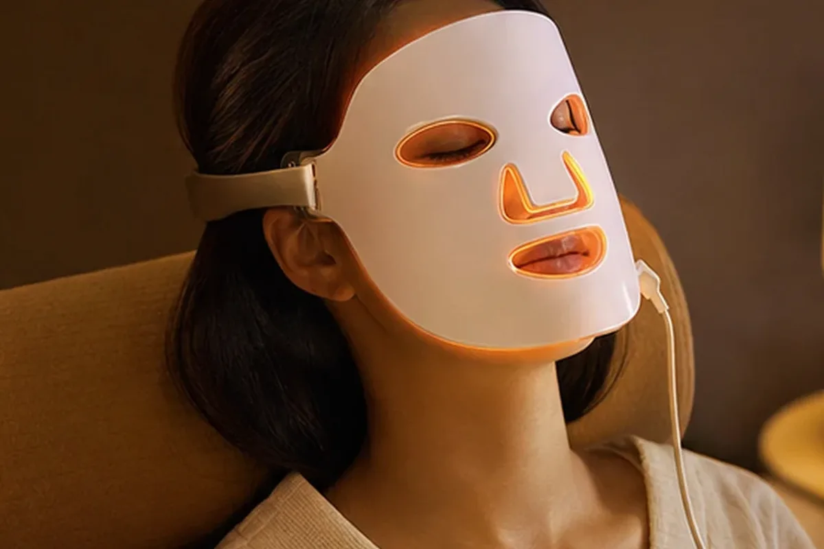 Authentischer Wohlfühlmoment passend zum Beauty-Thema Lockenstab für Anfänger